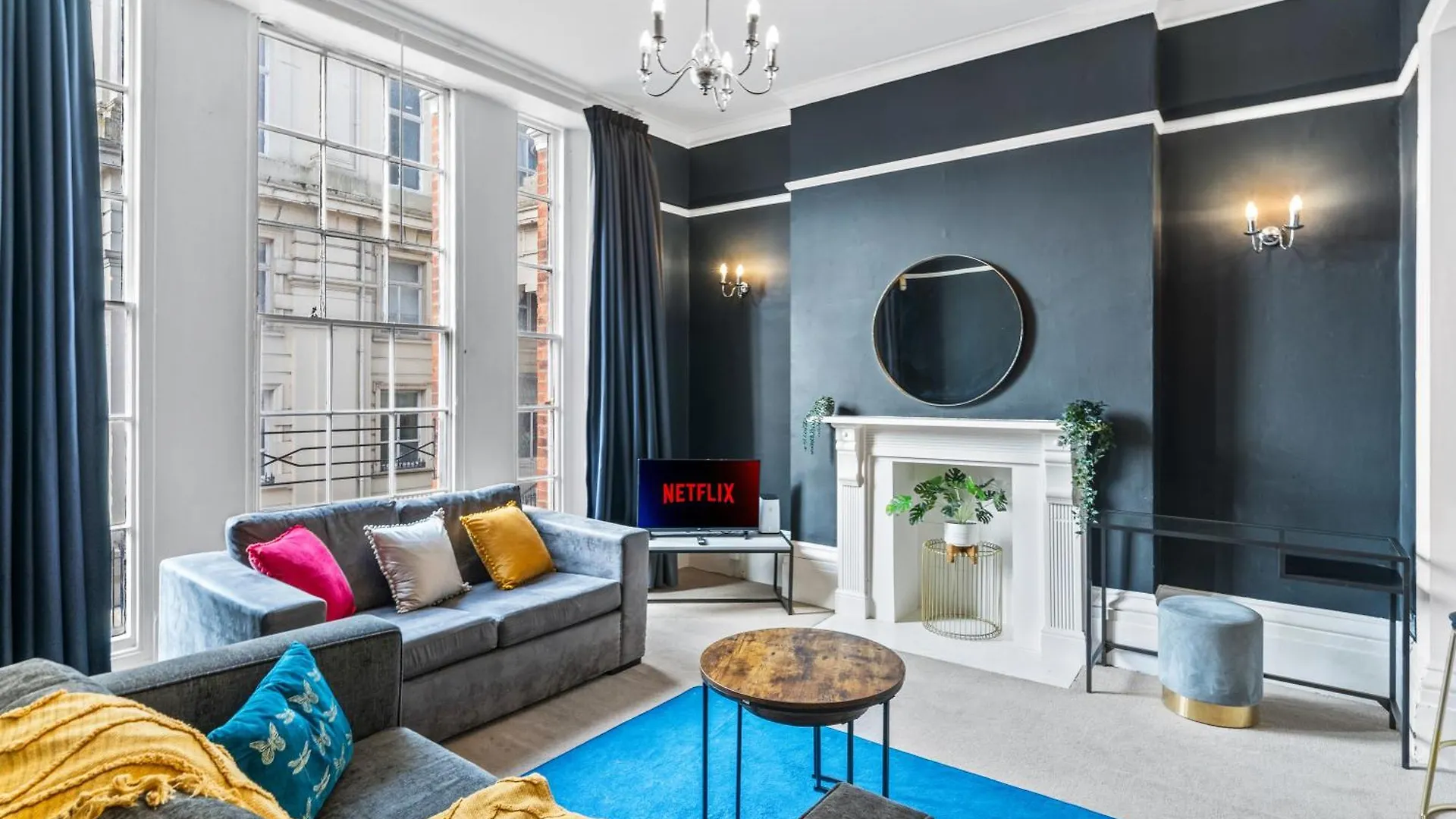 Modern 3 Bedroom Maisonette In Brighton City Centre, 2 Minutes From Sea Front, Lanes And Palace Pier