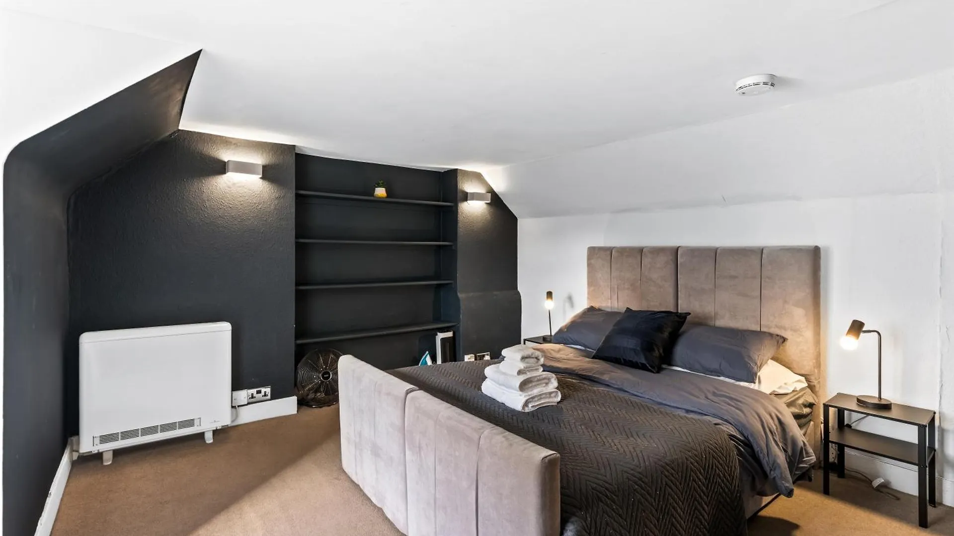 Daire Modern 3 Bedroom Maisonette In Brighton City Centre, 2 Minutes From Sea Front, Lanes And Palace Pier